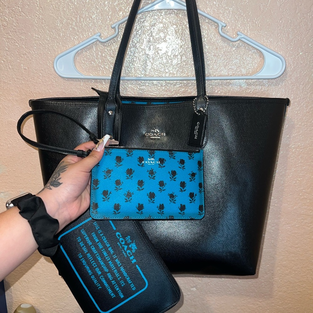 Coach city tote bag and accessories